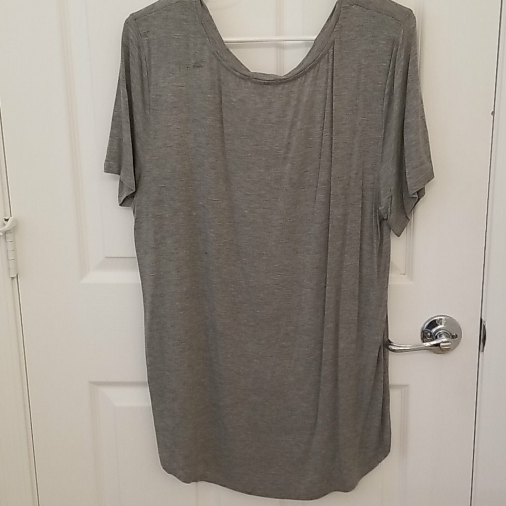 Fun top! New! - Picture 3 of 3